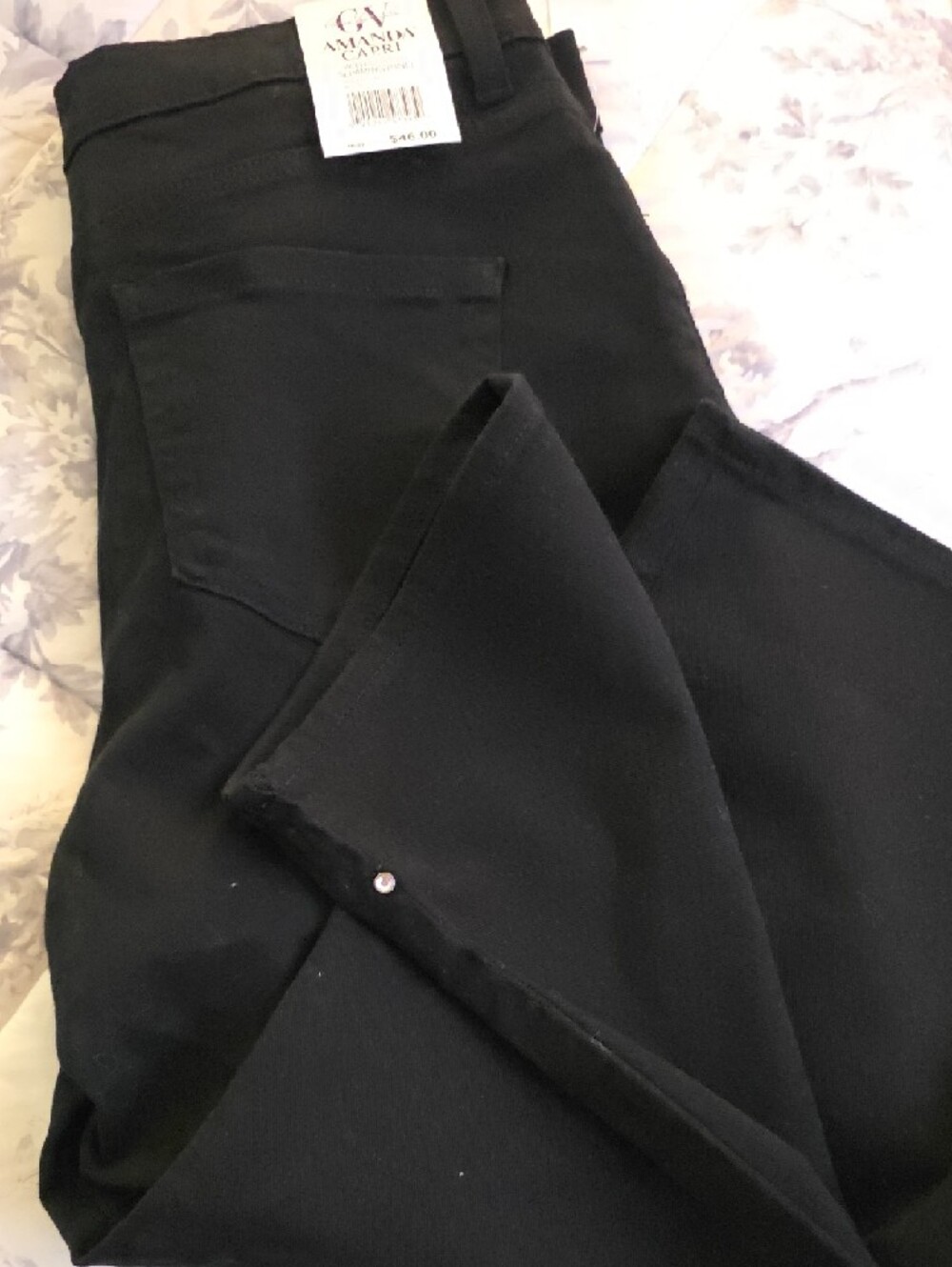 Gloria Vanderbilt Amanda Capri Ankle Pants in Black - Picture 3 of 3